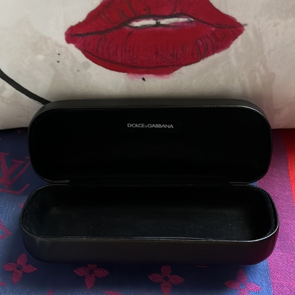 Dolce & Gabbana Authentic Hard Shell Black
Eyeglass Case - Picture 12 of 13